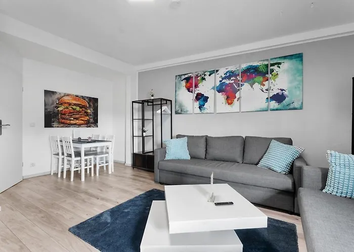 Dg - Einfach Aber Sehr Komfortabel - Fuer Bis Zu 12 Personen - Gruppen, Messe, Monteure, Studenten - Voll Ausgestattet - 3 Smart-tv 55 Zoll Netflix, 1000 Mbit Wlan, Voll Ausgestattete Kueche Апартаменты Дуйсбург