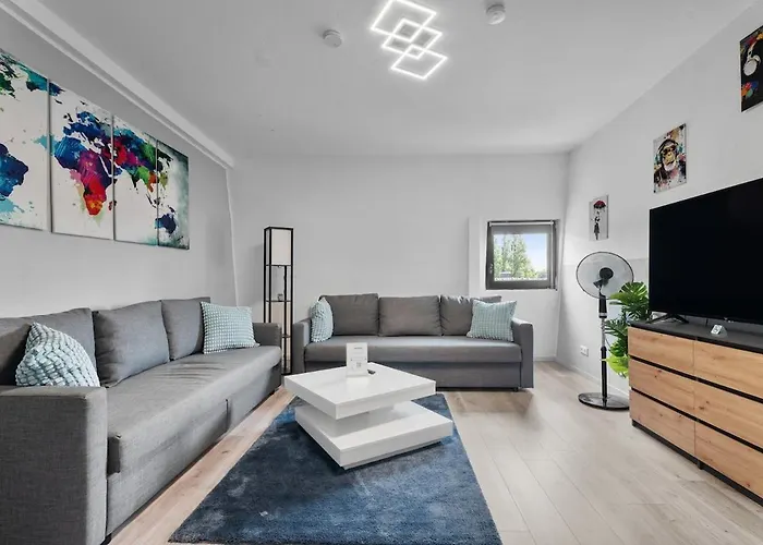 公寓 Dg - Einfach Aber Sehr Komfortabel - Fuer Bis Zu 12 Personen - Gruppen, Messe, Monteure, Studenten - Voll Ausgestattet - 3 Smart-tv 55 Zoll Netflix, 1000 Mbit Wlan, Voll Ausgestattete Kueche *